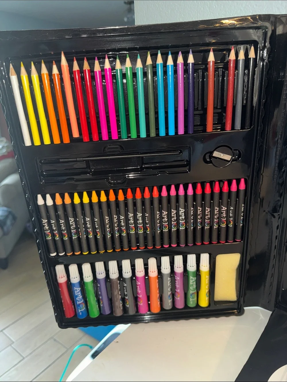 Art 101 Young @ Art Tri-Fold Art Set Portable Creativity Set Ages 6+